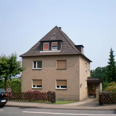 1og Wertherstrasse 290 *